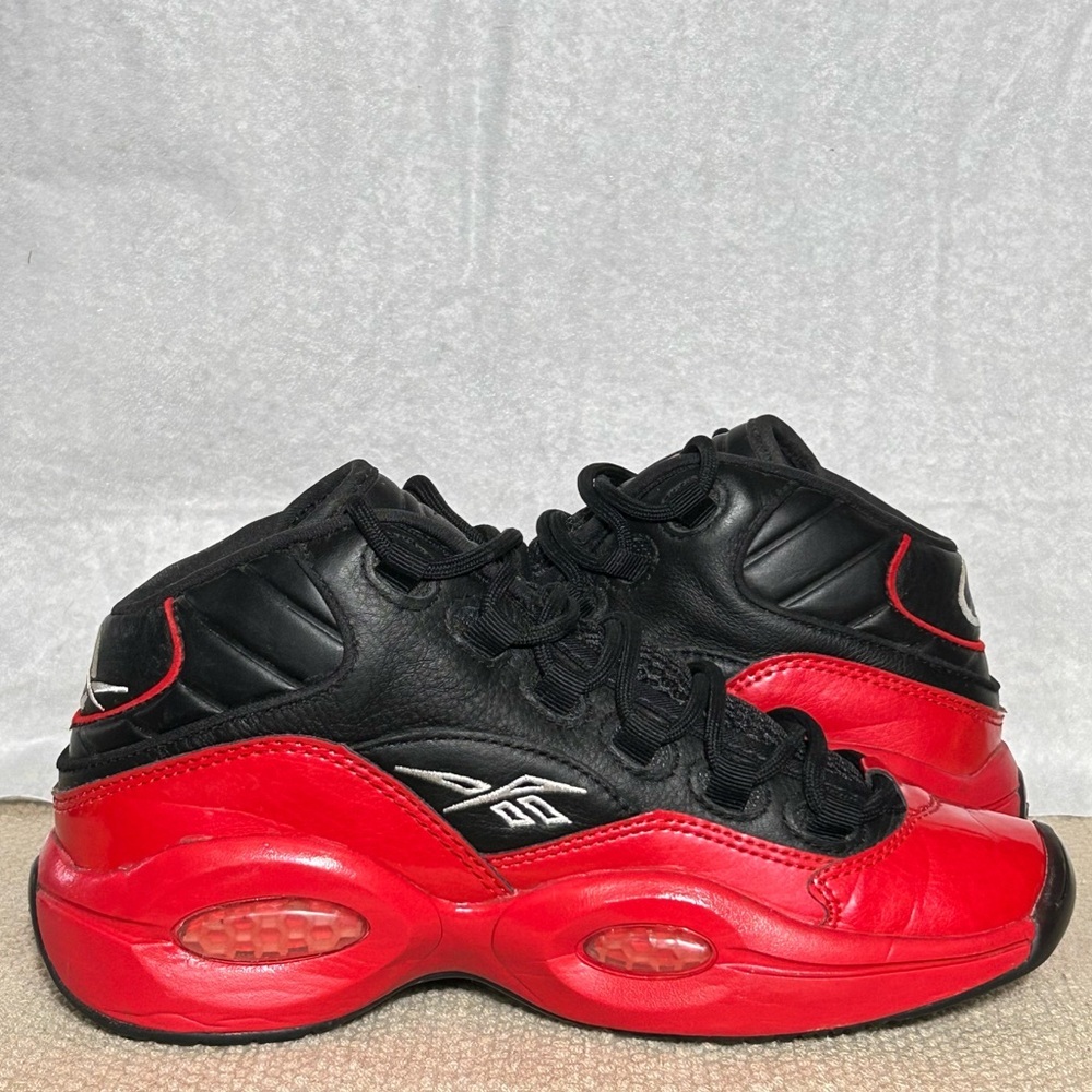 Reebok Youth/Kids Black/Red Question Mid J Street Sleigh Sneakers Shoes SZ US 5 - Picture 6 of 11